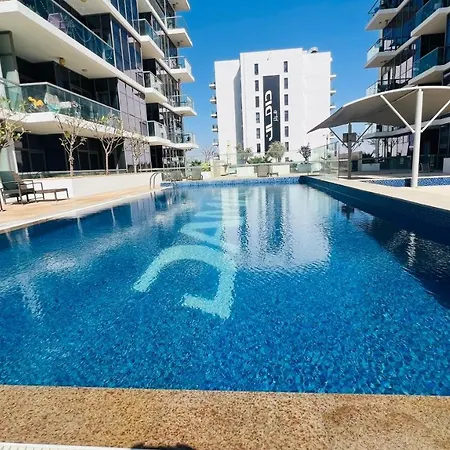 Newly Furnished Bright And Cozy Studio Apartment - Damac Hills Dubai Exterior photo